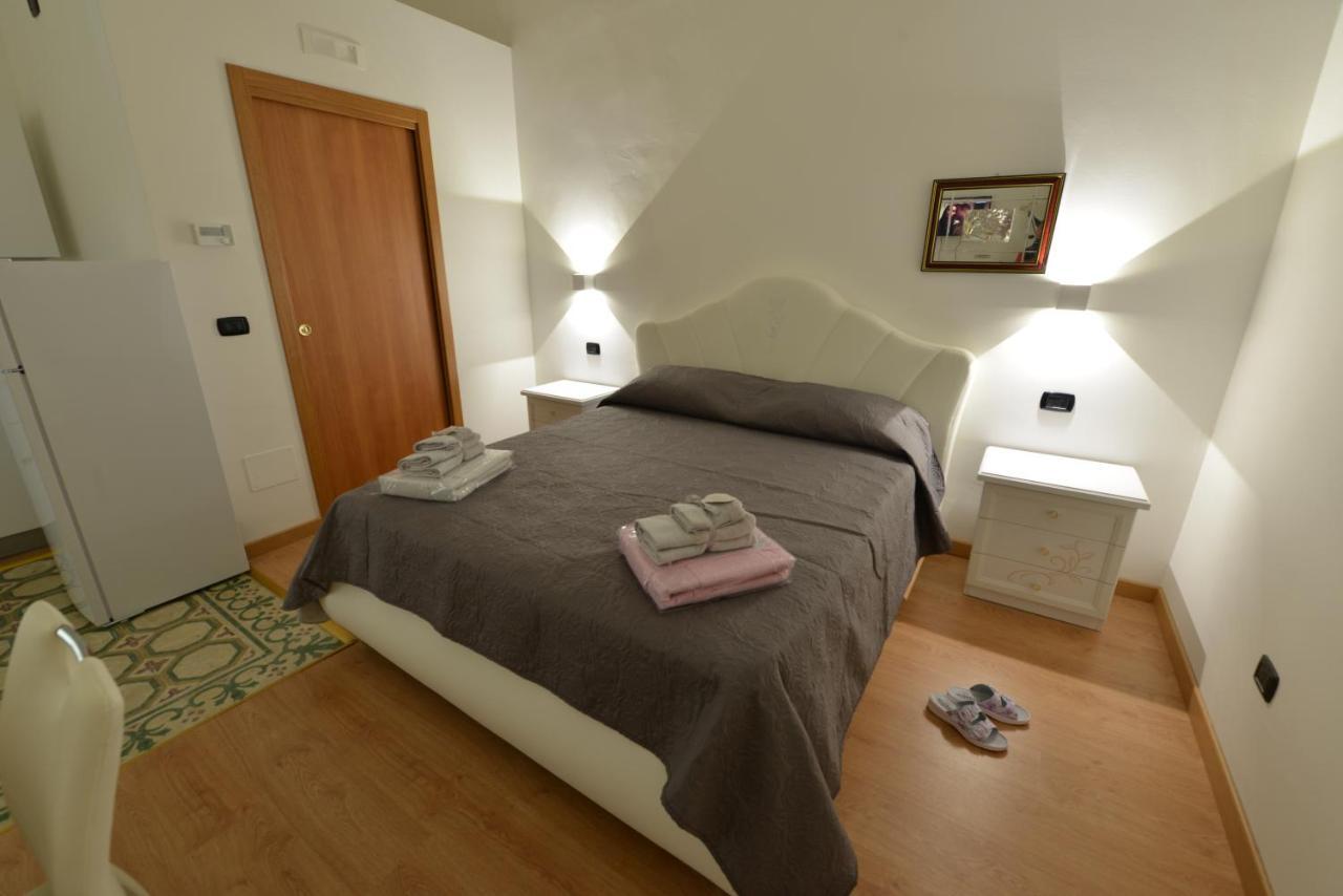 L'Antico Palazzo Bed & Breakfast Canosa di Puglia Exterior photo