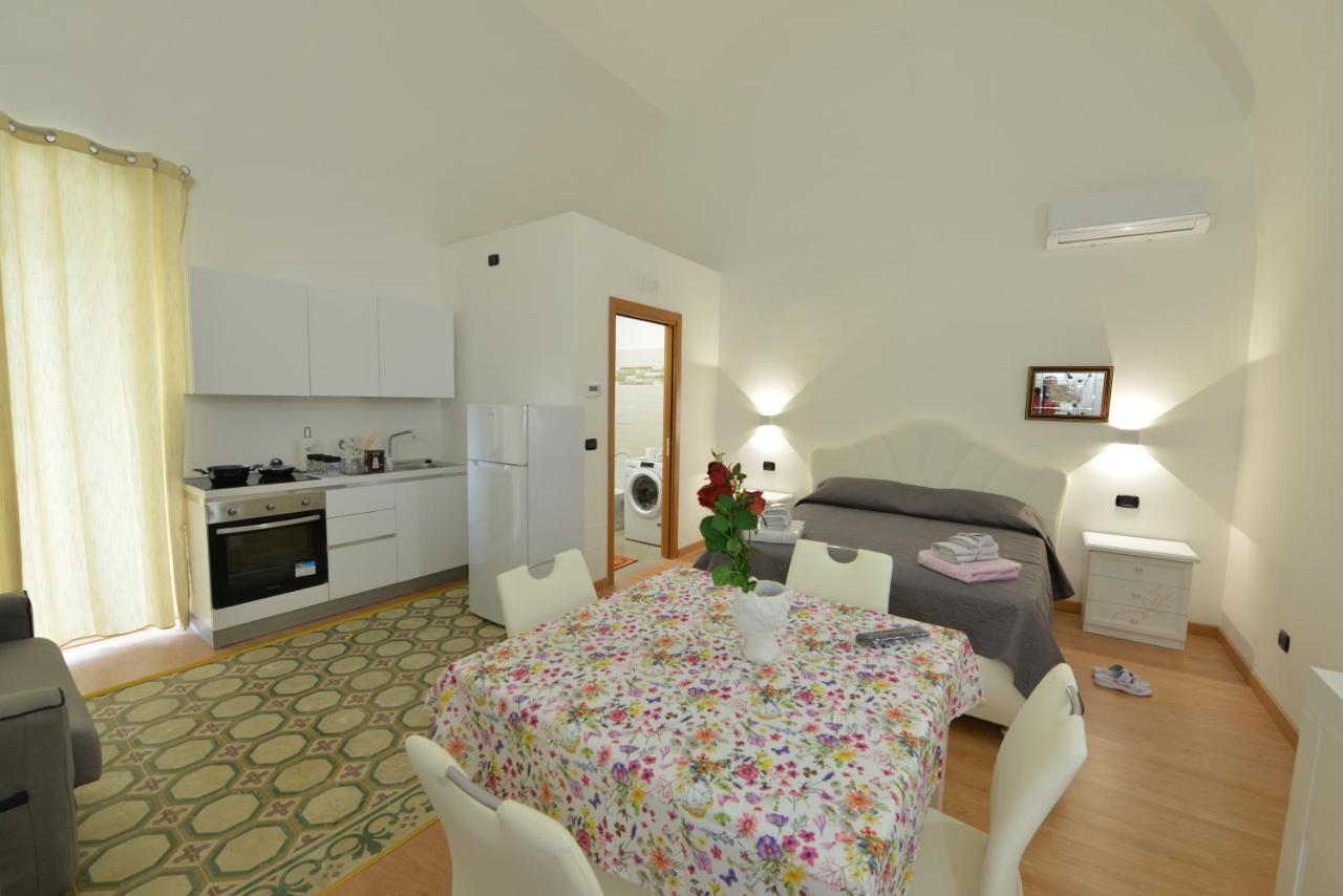 L'Antico Palazzo Bed & Breakfast Canosa di Puglia Exterior photo